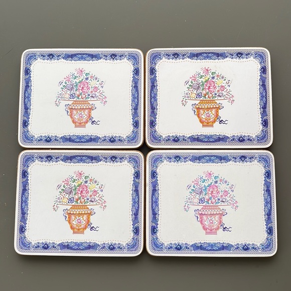 Vtg Set of 4 Lady Clare flower coasters - Picture 2 of 4